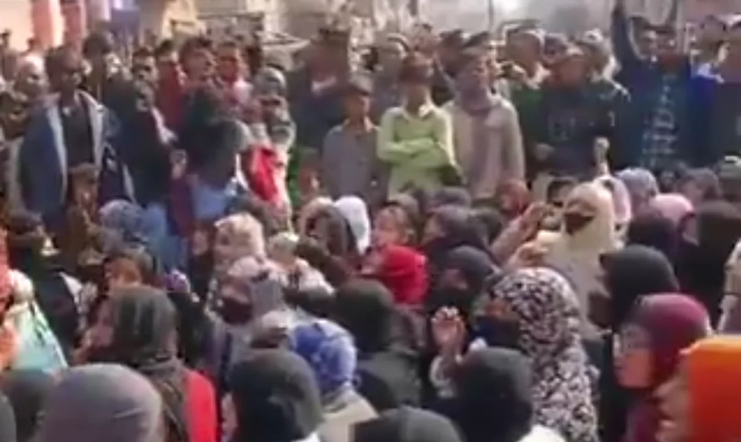 'হিজাব' নিয়ে বির্তকিত মন্তব্য বিজেপি বিধায়কের, রাজস্থানে বিক্ষোভ পড়ুয়াদের