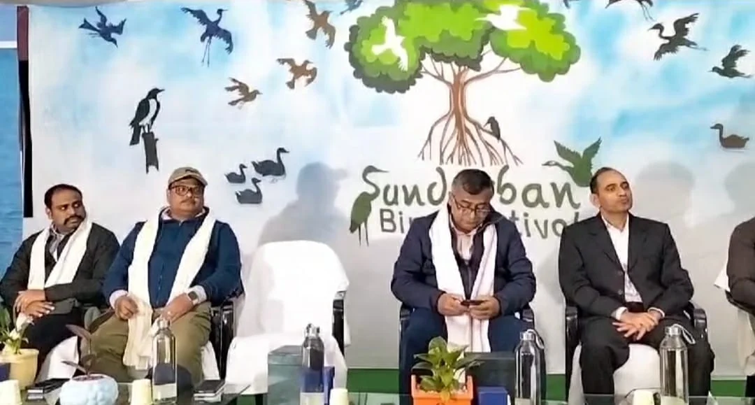 চারদিনের পাখি উৎসব শুরু সুন্দরবনের সজনেখালিতে