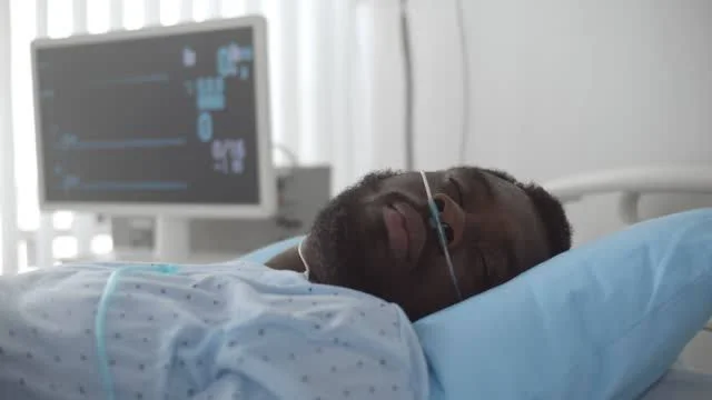 ইঞ্জেকশনে পানি, ১০ রোগীর মৃত্যু