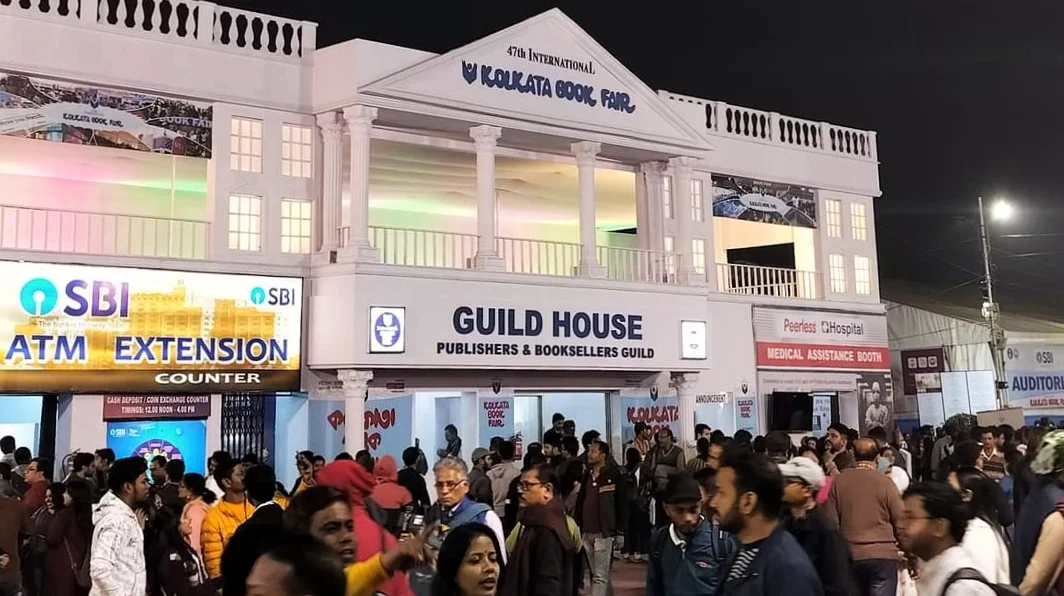 বইমেলায় পাওয়া যাচ্ছে গীতাঞ্জলির প্রথম সংস্করণ