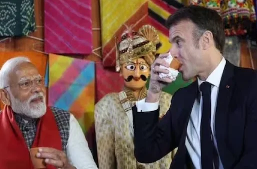 ম্যাক্রোঁকে রামন্দিরের ছোট প্রতিকৃতি উপহার প্রধানমন্ত্রীর , মোদির সঙ্গে বসে মাটির ভাঁড়ে চা খেলেন ফ্রান্সের প্রেসিডেন্ট