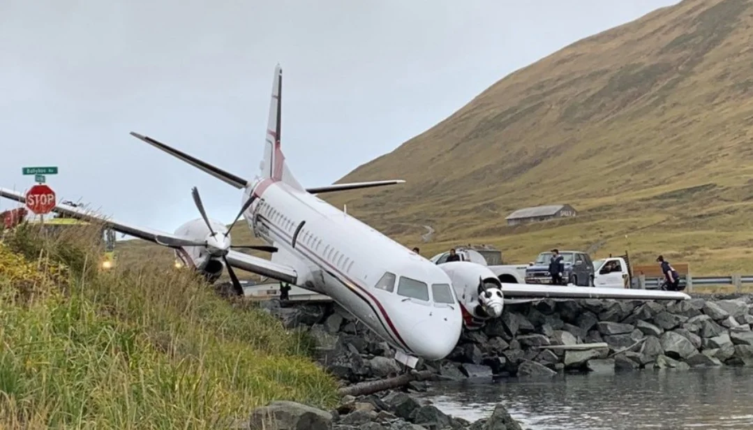 রাডার থেকে নিখোঁজ বিমান, আফগানিস্তানের পর্বতে ভেঙে পড়ল যাত্রীবাহী বিমান