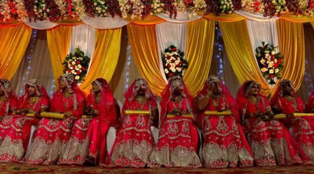 বিয়ে করলেই সরকারি টাকা, উত্তরপ্রদেশে ভুয়ো গণবিবাহের আসর