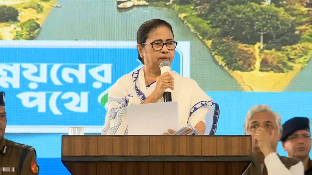 "যেই নিয়োগের প্রস্তুতি নিচ্ছি, তখনই মামলা করা হচ্ছে", বিরোধীদের তোপ মমতার