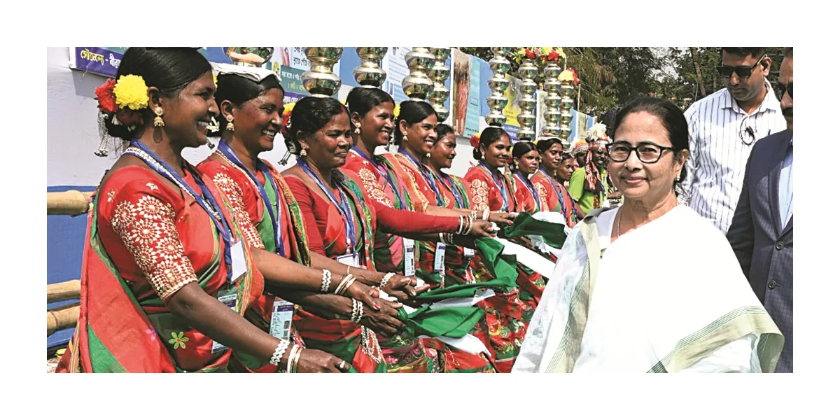 আধার বাতিলের চক্রান্ত রুখব: মুখ্যমন্ত্রী