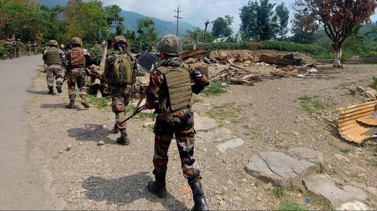 ফের অশান্তি মণিপুরে, গুলিবর্ষণে জখম এক বিএসএফ জওয়ান