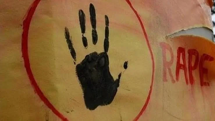 কর্নাটকে মহিলাকে জোর করে মদ খাইয়ে ধর্ষণ, গ্রেফতার স্বামীর ৬ বন্ধু