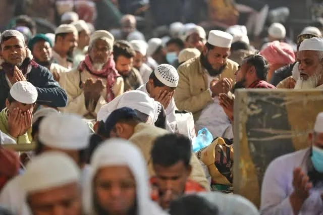 মুসলিম উম্মাহর শান্তি-সমৃদ্ধির জন্য দোয়া তুরাগতীরে