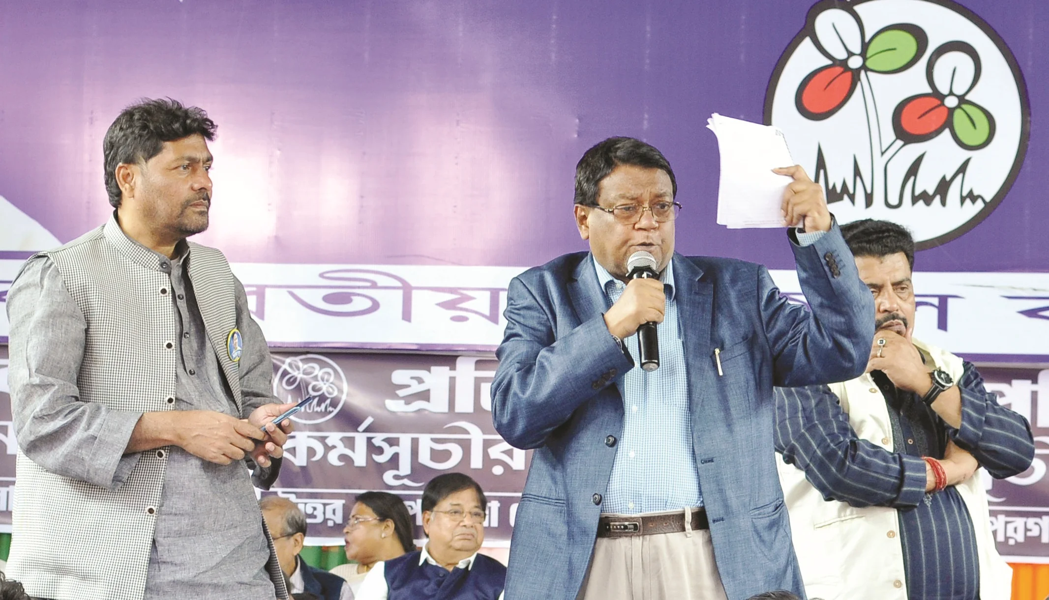 ধরনা মঞ্চের আহ্বান: ৪২-এ ৪২ আসন চাই