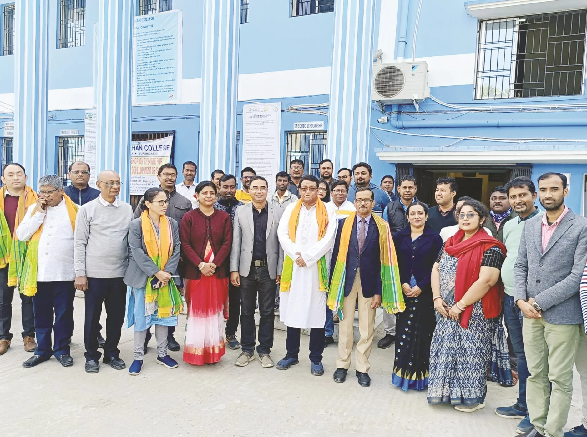 হরিহরপাড়ার শিক্ষা প্রতিষ্ঠান, এতিমখানা ঘুরে দেখলেন ইমরান