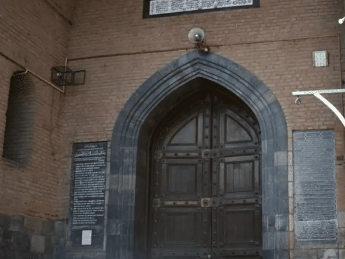 কাশ্মীর জুড়ে শবে বরাত, অথচ নিরব জামিয়া মসজিদ