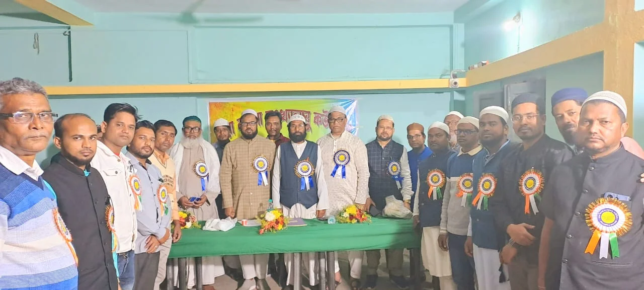 অধিকার আদায়ের জন্য সংগঠিত হতে হবে : কামরুজ্জামান
