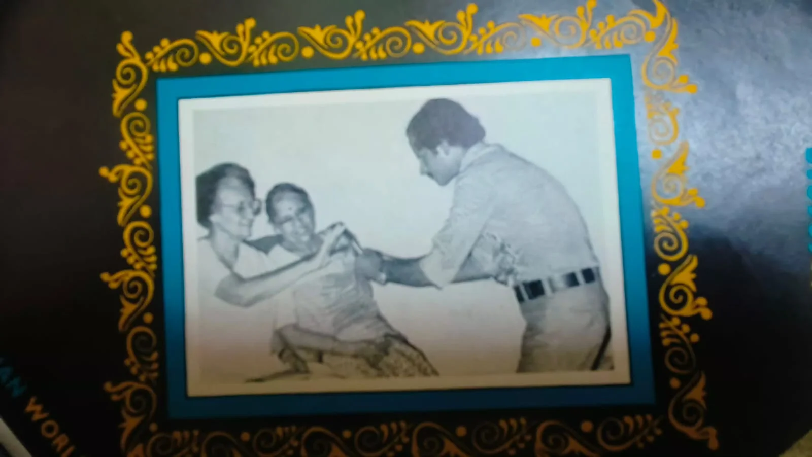 প্রয়াত  বিশিষ্ট জাদুকর 'উদীয়মান সূর্য' সুবীর সরকার