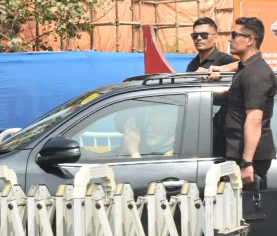 হাড়োয়াতে পীরের মাজার জিয়ারত করে,বর্ণাঢ্য শোভাযাত্রায় মানুষের আবেগে ভাসলো তৃণমূল কংগ্রেস প্রার্থী  নুরুল ইসলাম