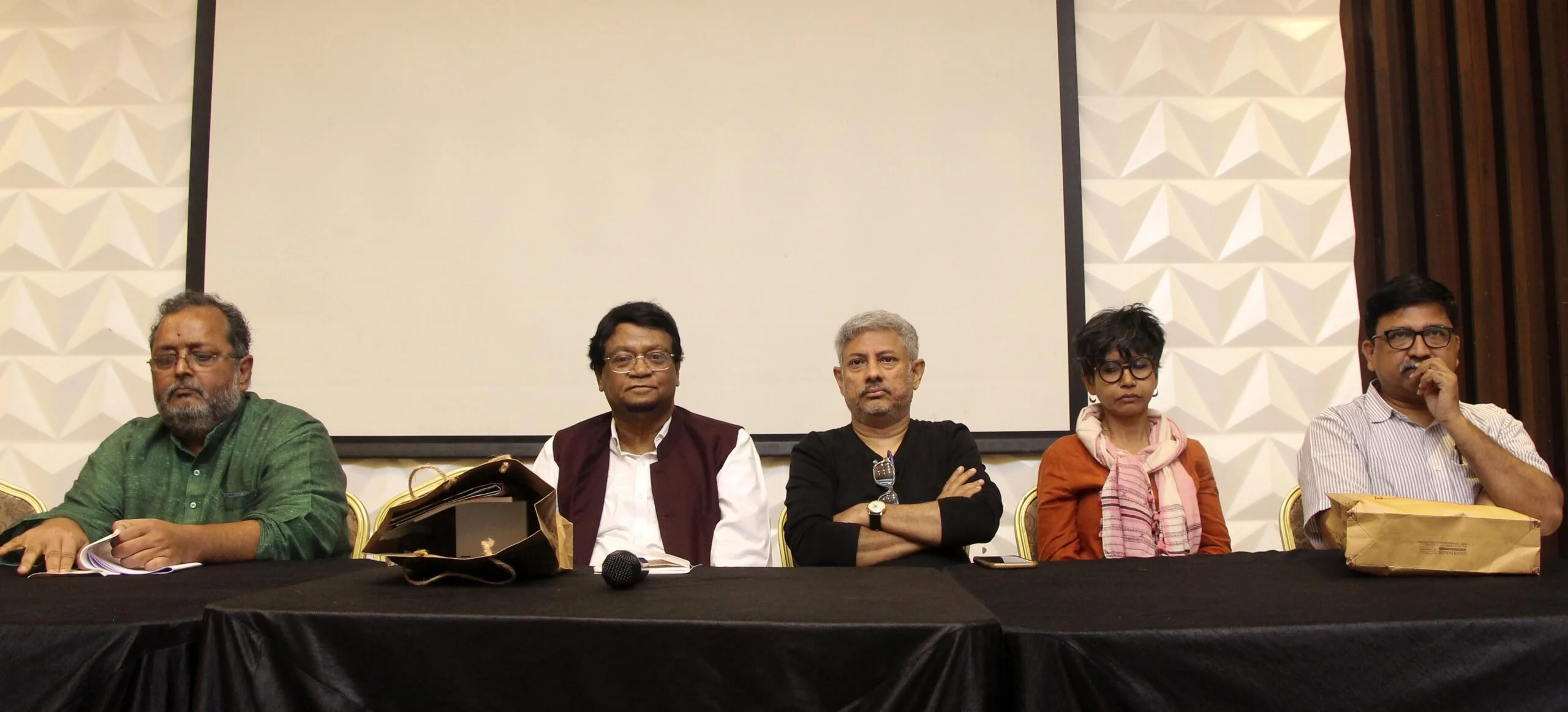 ইসলামোফোবিয়া নিয়ে আলোচনা ও দোস্তি কি ইফতারি