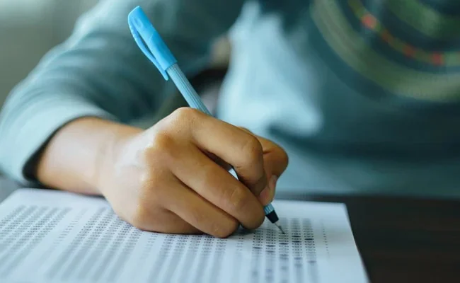 ঈদ: ডব্লুবিইউএইচএস-কে পরীক্ষার তারিখ পুর্নবিবেচনার অনুরোধ সংখ্যালঘু কমিশনের