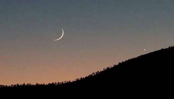 দেখা মিলল পবিত্র রমজানের চাঁদ, সৌদিতে প্রথম রোজা সোমবার