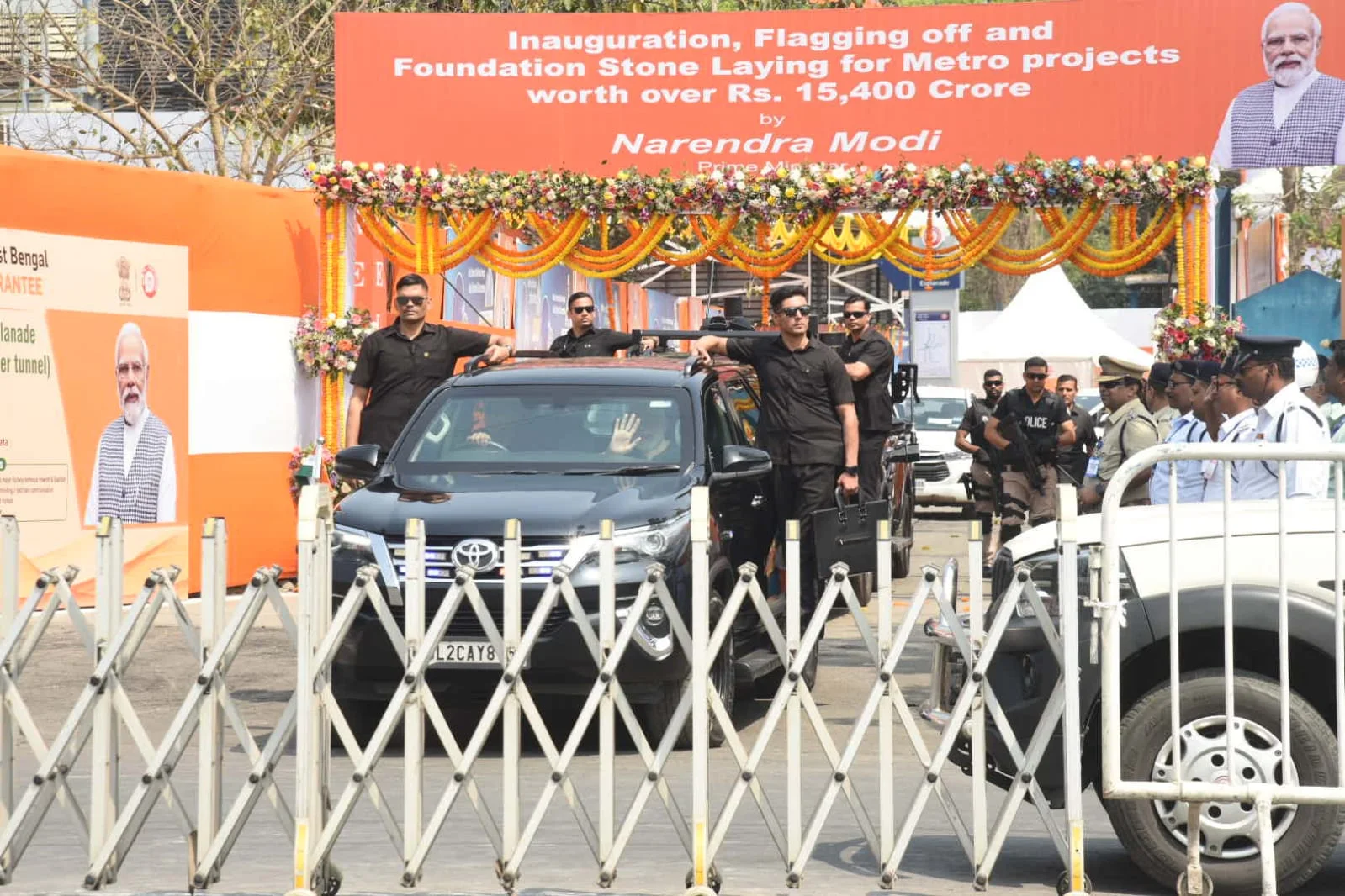 গঙ্গার তলা দিয়ে চালু হল মেট্রো পরিষেবা, উদ্বোধন প্রধানমন্ত্রীর