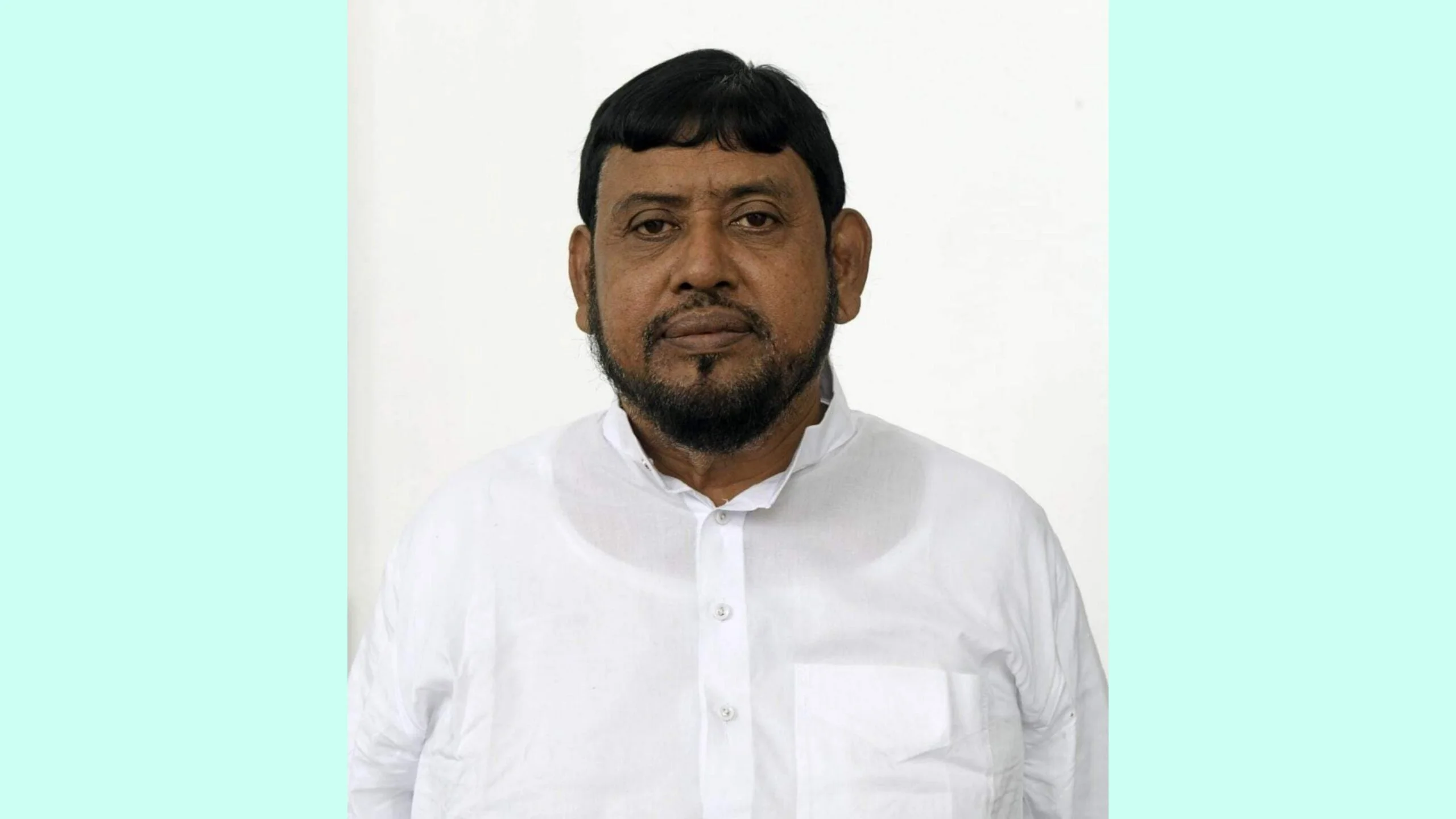 বসিরহাটে সংখ্যালঘু মুখ হাজী নুরুলকে পেয়ে খুশি কর্মী সমর্থকরা 