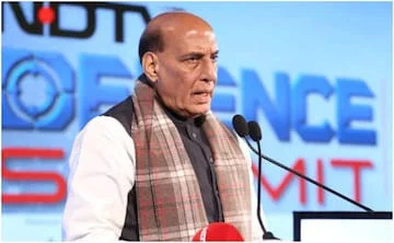 ভারত দুর্বল নয়, কেউ রক্তচক্ষু দেখিয়ে পার পাবে না: কড়াবার্তা প্রতিরক্ষামন্ত্রীর