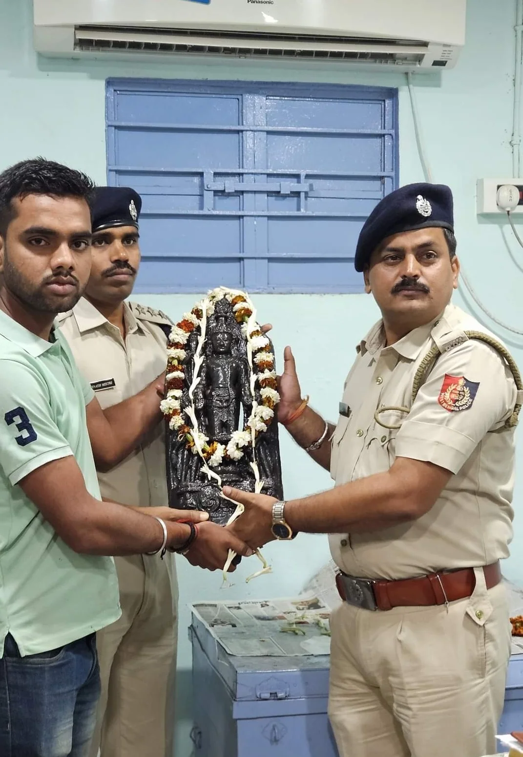 অপরাধ দমনে নজির গড়েছেন নবাগত মঙ্গলকোট আইসি মধুসূদন ঘোষ