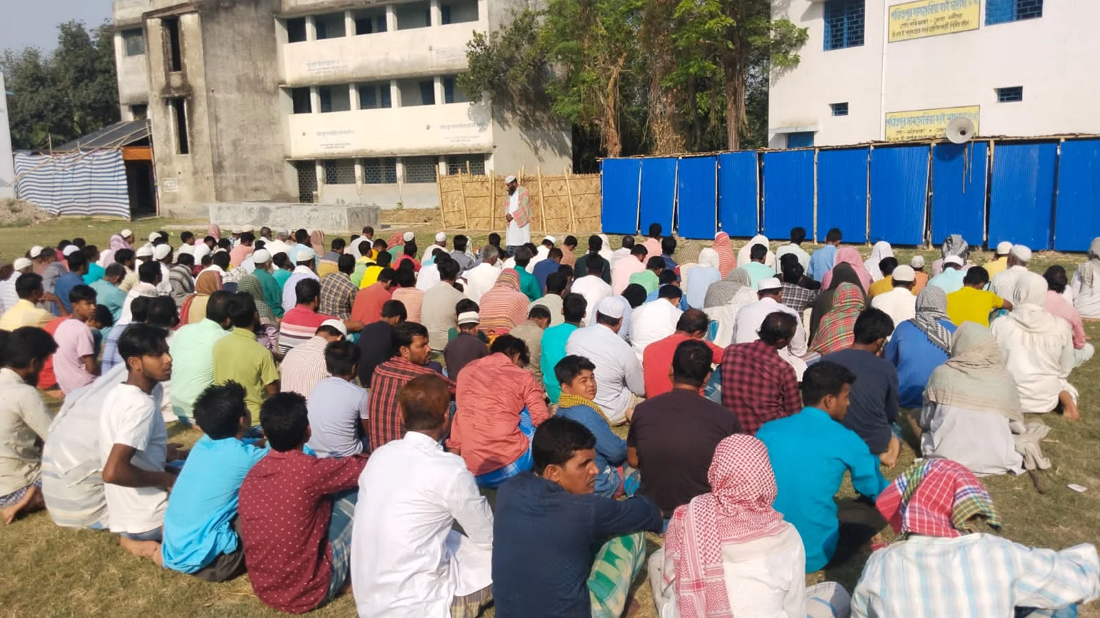 আল্লাহর নিকট ধরনা ছাড়া মুক্তি নেই, বৃষ্টির জন্য নামায নদিয়ার পন্ডিতপুরে