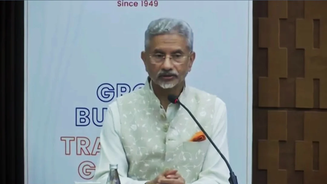 প্রথম প্রধানমন্ত্রী চাইতেন চিন প্রথমে থাকুক, চিনা দখলদারি নিয়ে নেহরুকে নিশানা বিদেশমন্ত্রীর