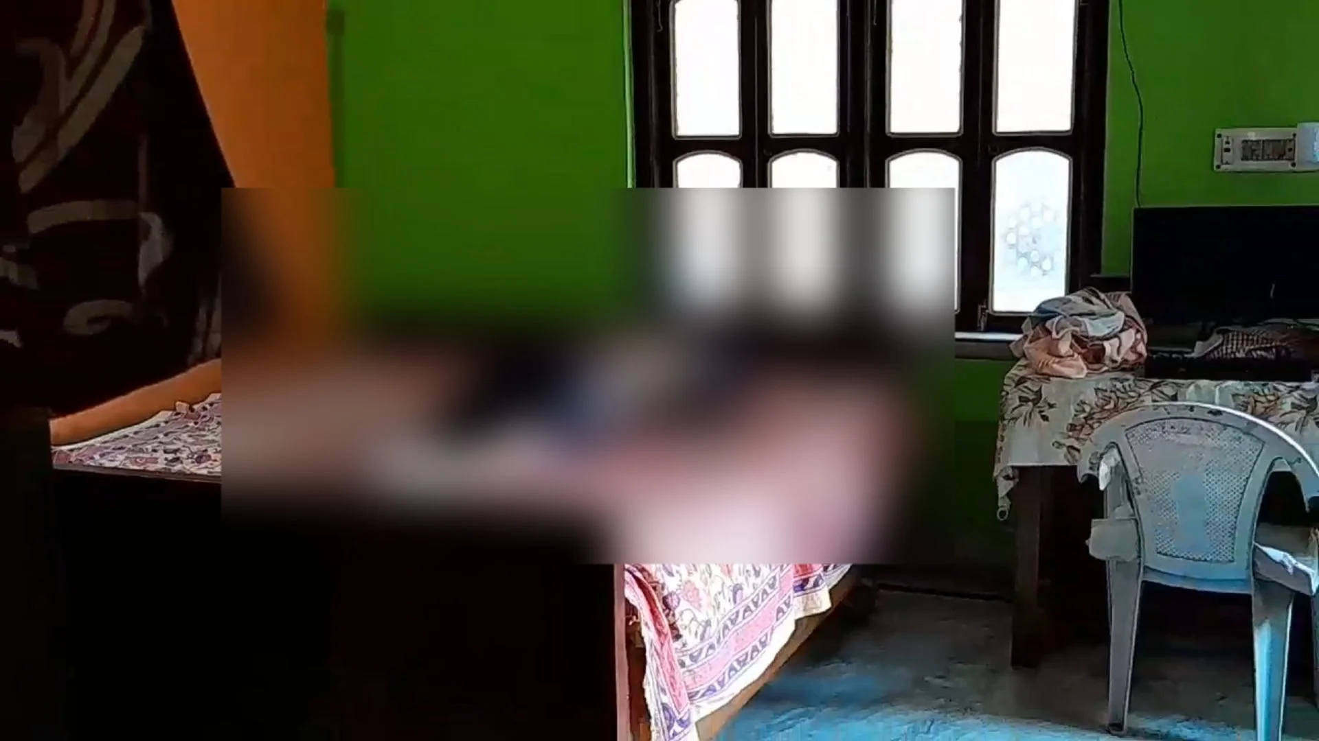 নিজের বাড়ি থেকে উদ্ধার যুবকের পচা গলা মৃতদেহ, তীব্র চাঞ্চল্য এলাকায়