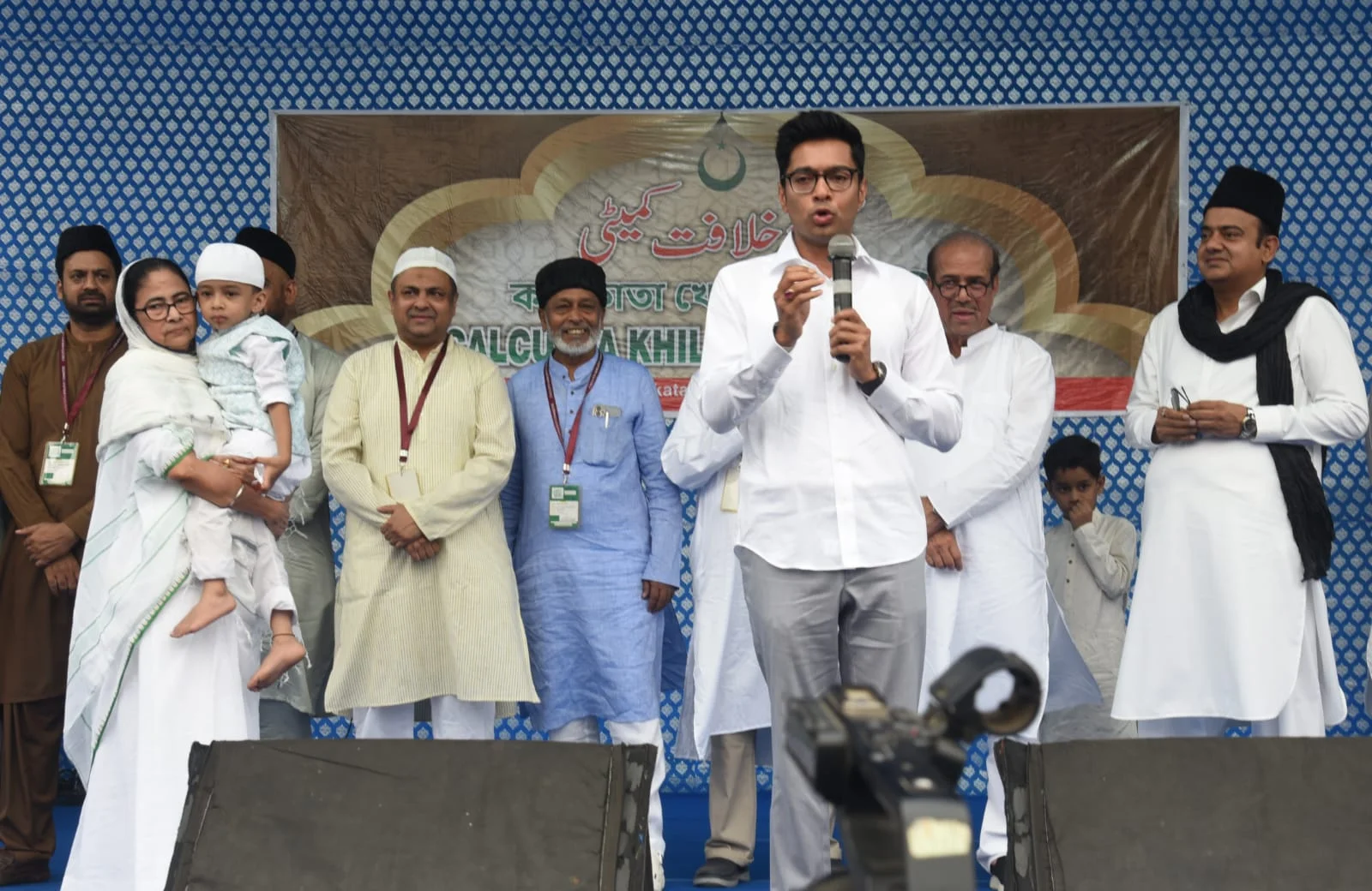 'রেড রোডের নামায কোনদিন মিস করব না, আমার জন্য আল্লার মেহেরবানি', সম্প্রীতিরবার্তা মুখ্যমন্ত্রীর