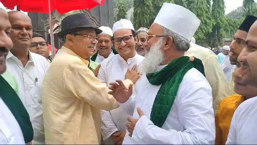 হাওড়াতেও পালিত হলো খুশির ঈদ