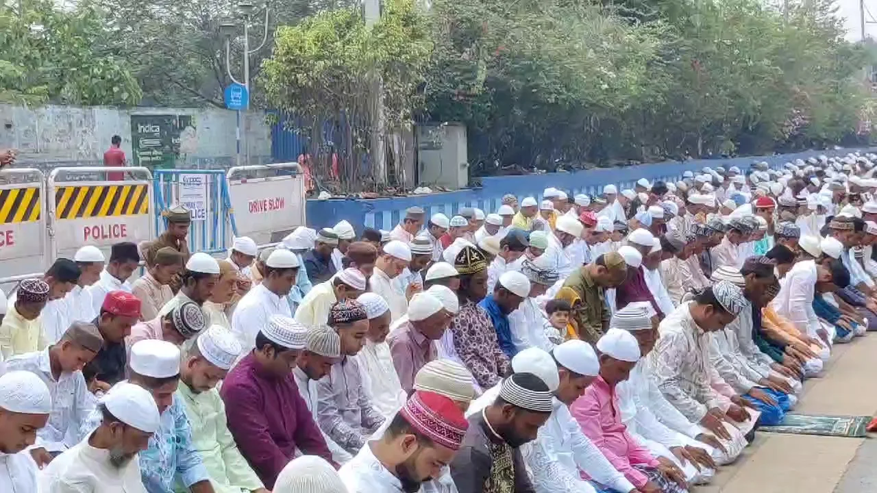 হাওড়াতেও পালিত হলো খুশির ঈদ