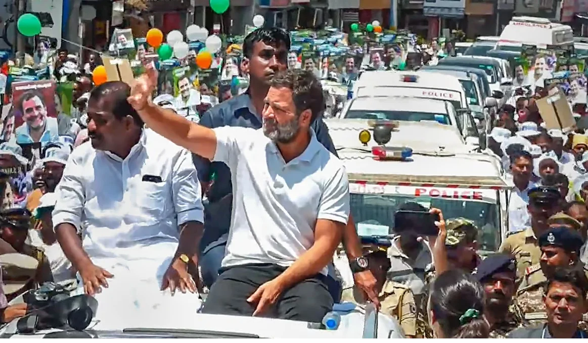 বিজেপির দেশবাসীর উপরে একনায়কতন্ত্রের ধারণা চাপিয়ে দেওয়া লজ্জাজনক, ওয়েনাড় থেকে কটাক্ষ রাহুলের