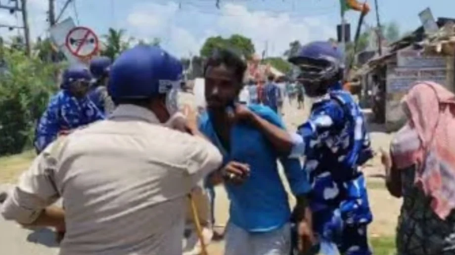 ভোটের মুখে বিজেপি নেতার মা খুনে উত্তপ্ত নন্দীগ্রাম, একাধিক দোকান ভাঙচুর-পুলিশের লাঠিচার্জ