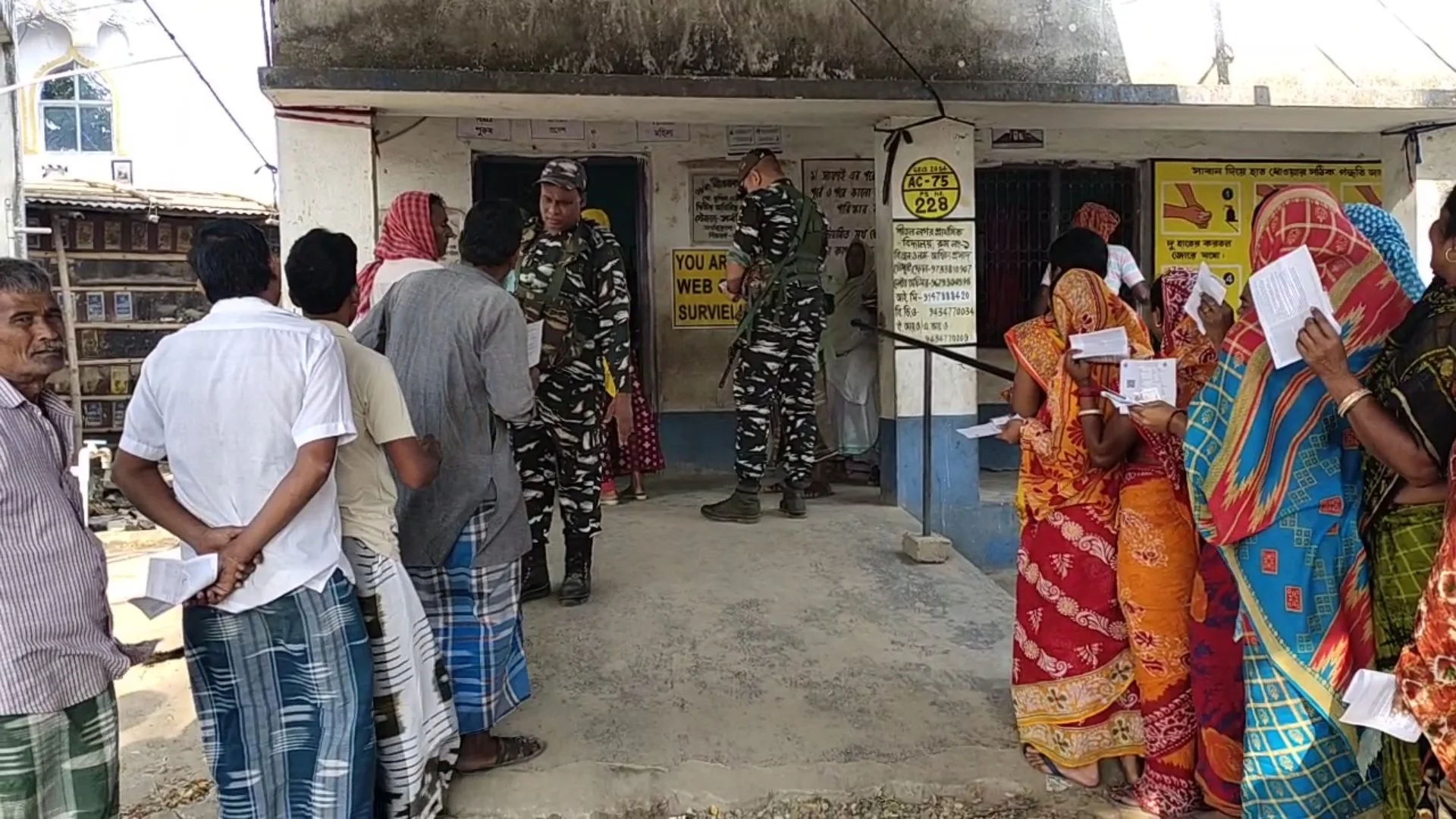 দেশজুড়ে সম্পূর্ণ তৃতীয় দফার ভোটগ্রহণ, ইভিএম বন্দি হেভিওয়েটদের ভবিষ্যৎ