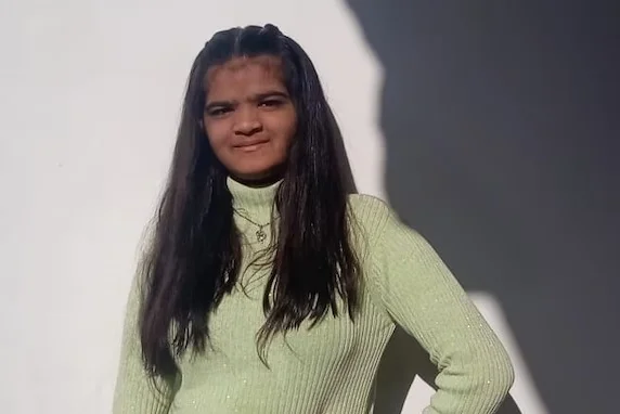 বোর্ড পরীক্ষায় শীর্ষস্থান, মস্তিষ্ক রক্তক্ষরণে মৃত্যু ছাত্রীর, মেয়ের চোখ-দেহ দান বাবার  