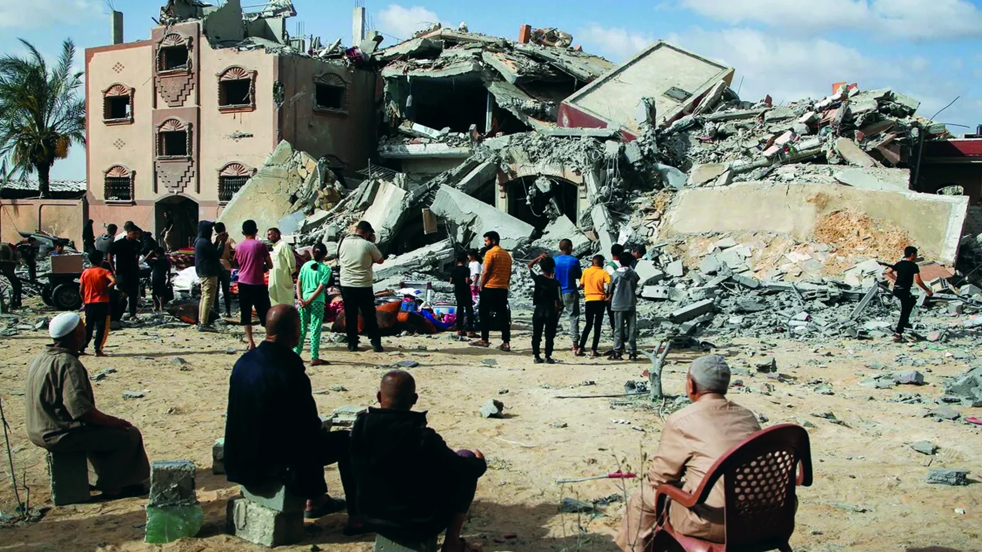 রাফাহ শহর খালির নির্দেশের ২৪ ঘন্টার মধ্যে হামলা চালাল ইসরাইল