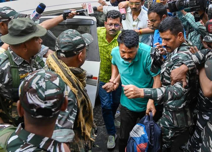সুপ্রিমকোর্টে জামিন পেল জীবনকৃষ্ণ