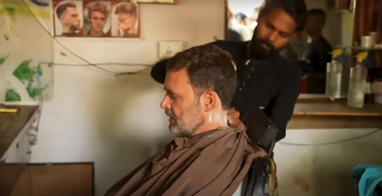 রায়বেরেলিতে সাধারণ মানের সেলুনে চুল-দাড়ি কাটিয়ে, অভিনব জনসংযোগ সারলেন রাহুল