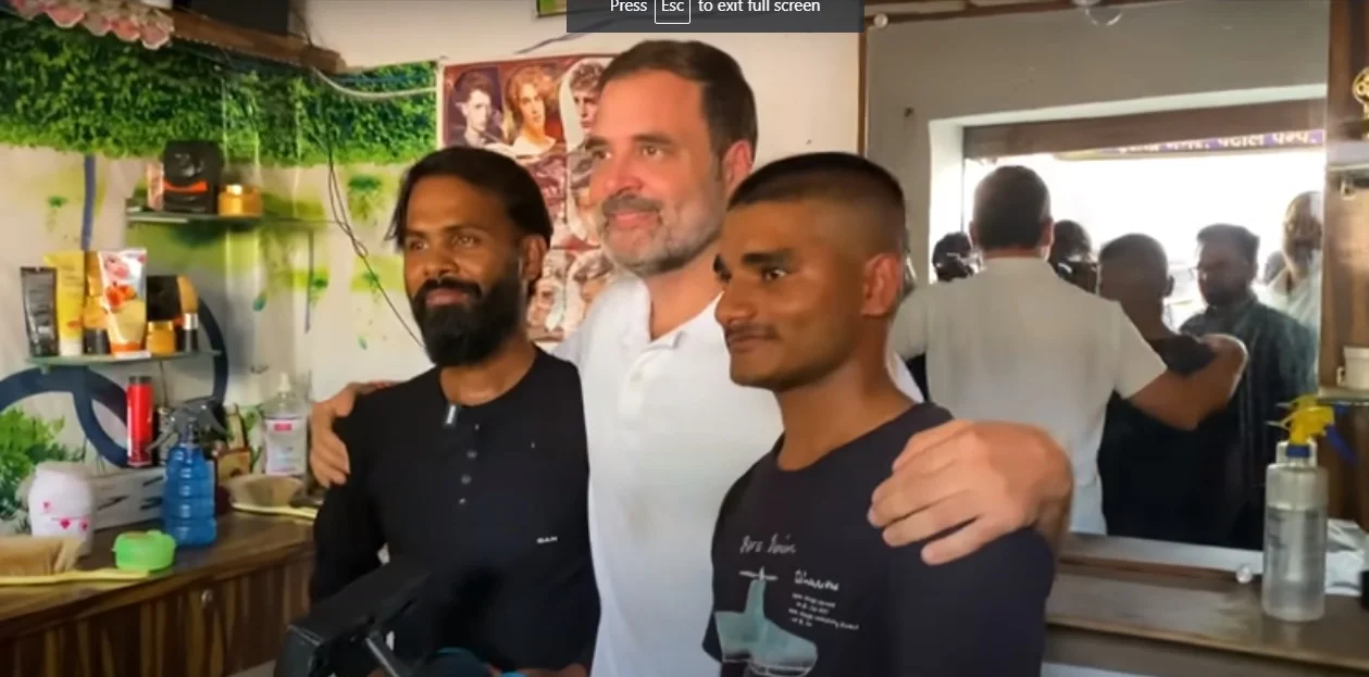 রায়বেরেলিতে সাধারণ মানের সেলুনে চুল-দাড়ি কাটিয়ে, অভিনব জনসংযোগ সারলেন রাহুল
