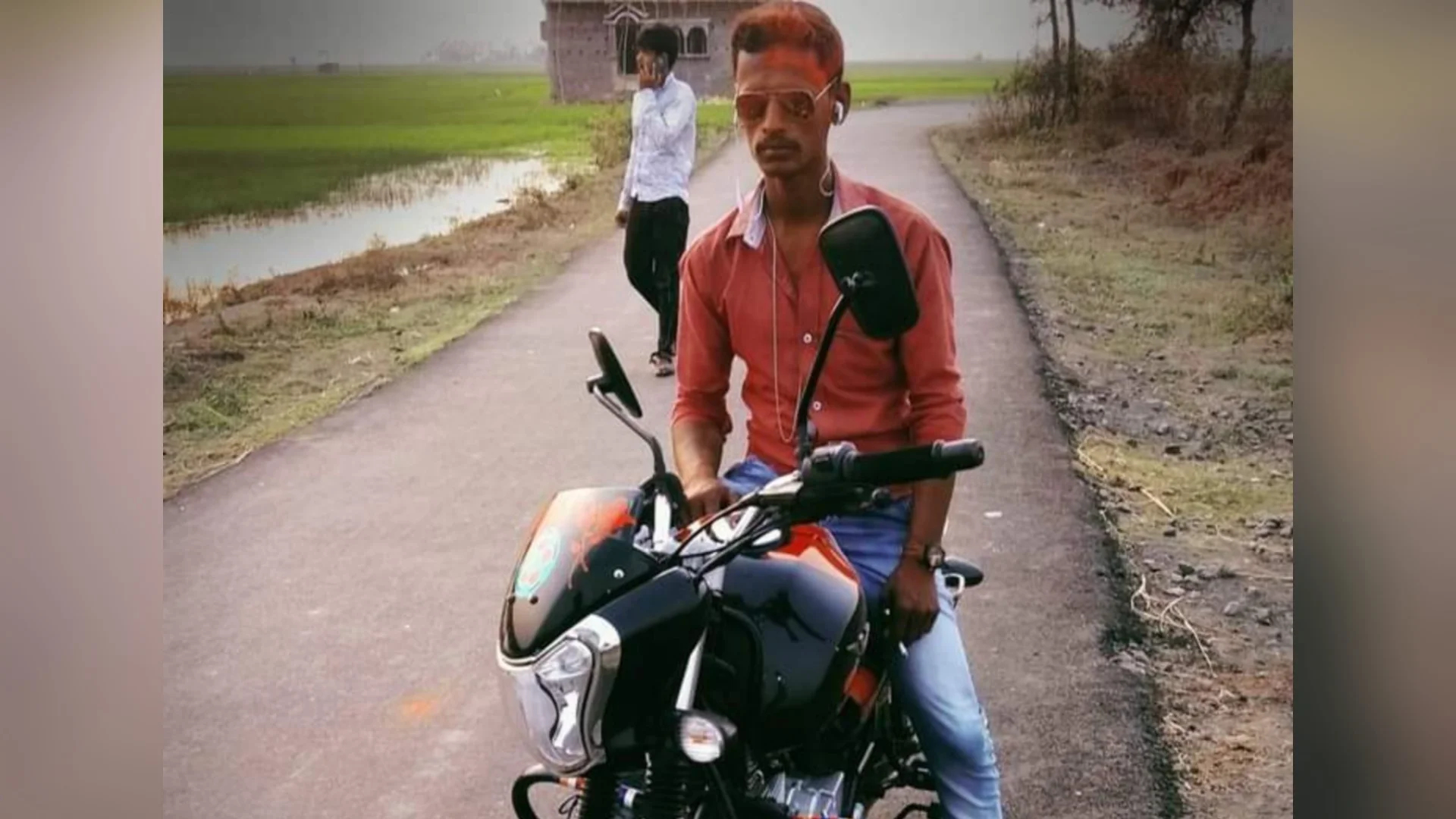 মর্মান্তিক পথ দুর্ঘটনা, শ্বশুরবাড়ি থেকে ফেরার পথে মৃত্যু জামাইয়ের