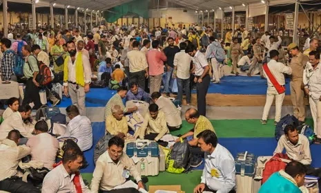 পিছিয়ে মোদি মন্ত্রীসভার একগুচ্ছ মন্ত্রী