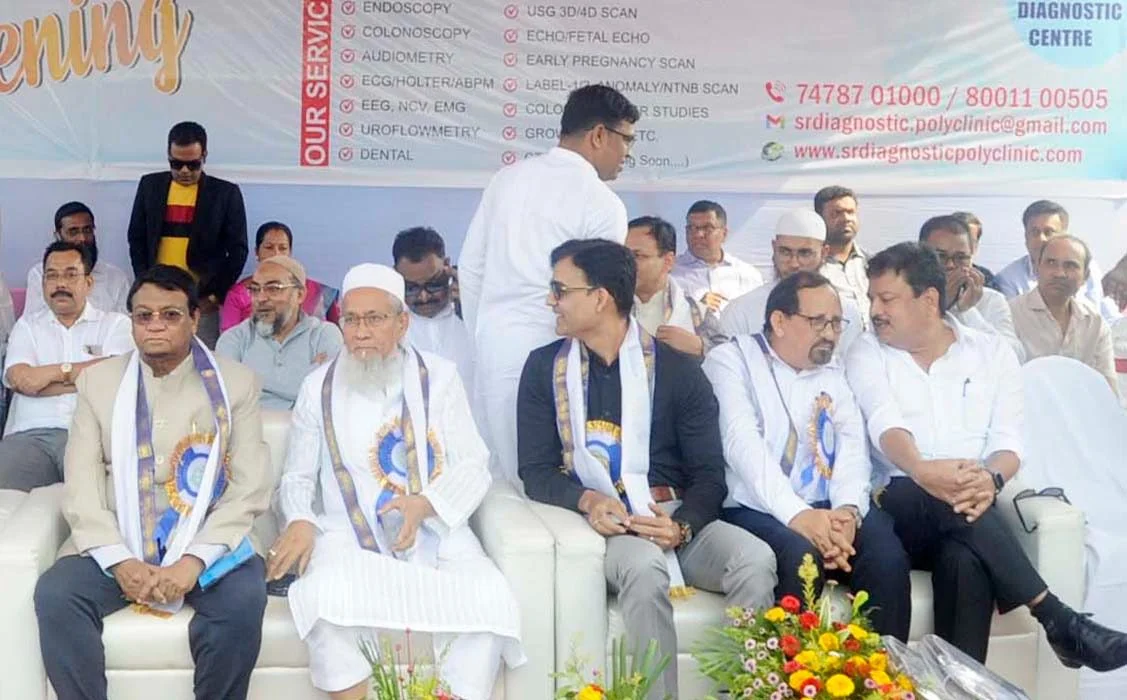 স্বাস্থ্য সেবার মাধ্যমে আল্লাহর অনুগ্রহ লাভ সম্ভব: মন্ত্রী সিদ্দিকুল্লাহ ও ইমরান