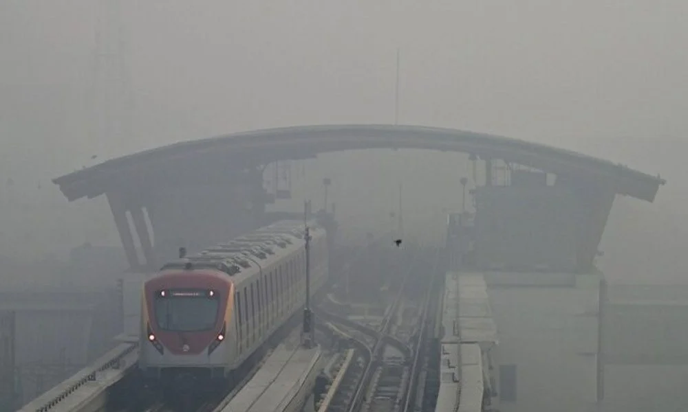 ভয়াবহ বায়ুদূষণের জের, শিক্ষা প্রতিষ্ঠান বন্ধের নির্দেশ পাকিস্তানে 