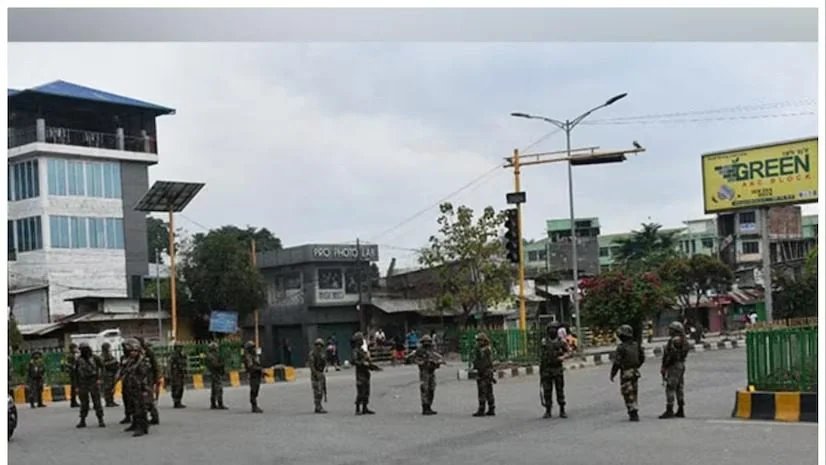 অগ্নিগর্ভ মণিপুর: ৫ হাজার বাহিনী পাঠাচ্ছে কেন্দ্র