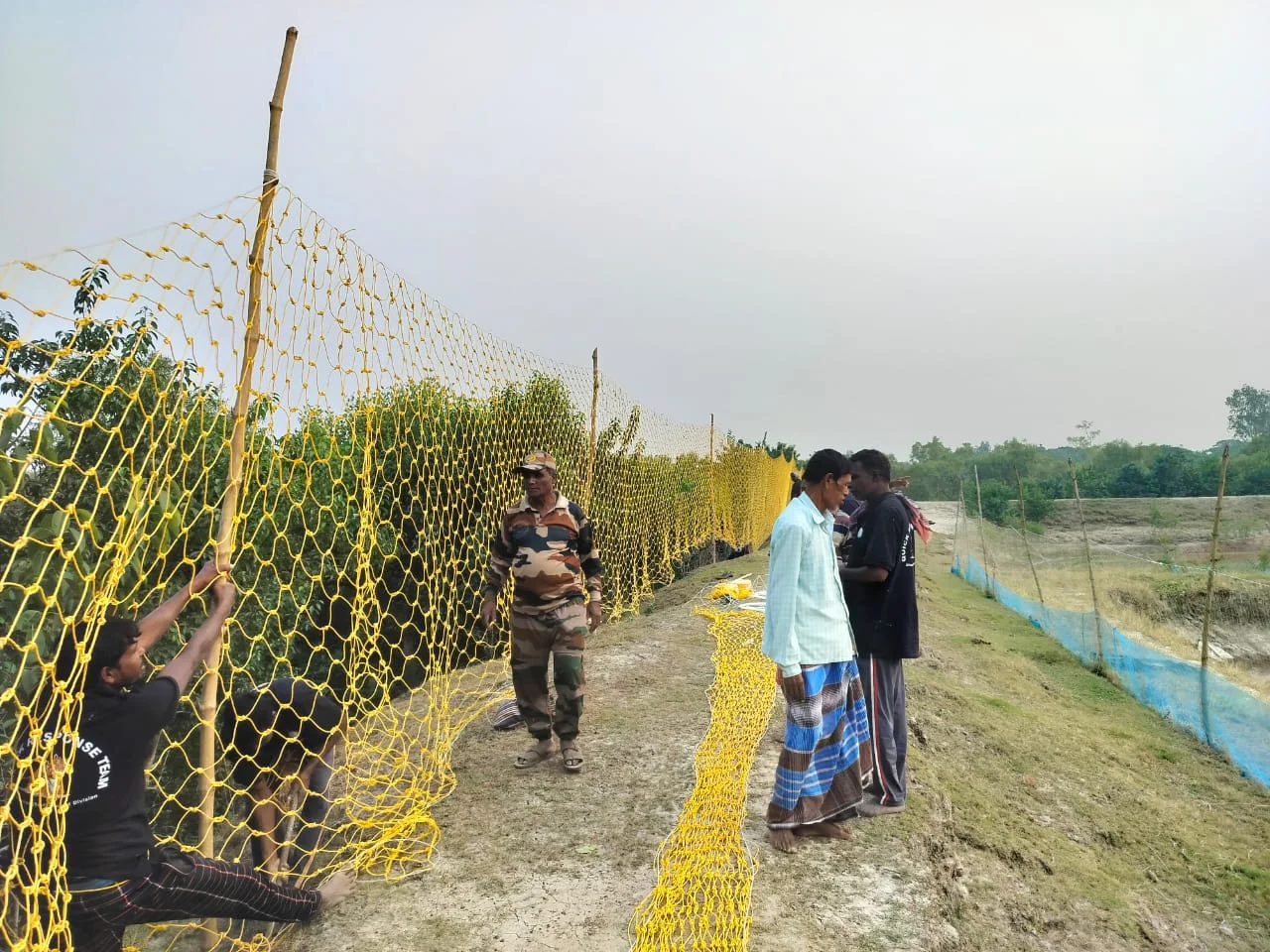 বাঘের পায়ের ছাপ দেখে আতঙ্কে গ্রামবাসী, 'ভয় নেই' অভয় দিল বন দফতর