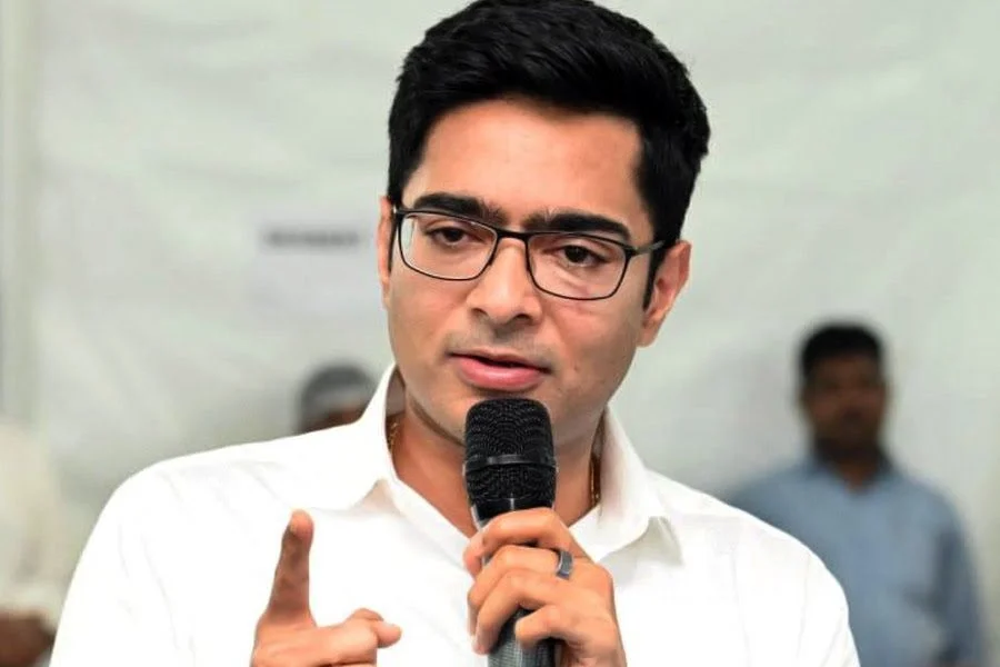 অভিষেকের বৈঠকে বিশেষ নজর ‘ভূতুড়ে’ ভোটার তালিকায়