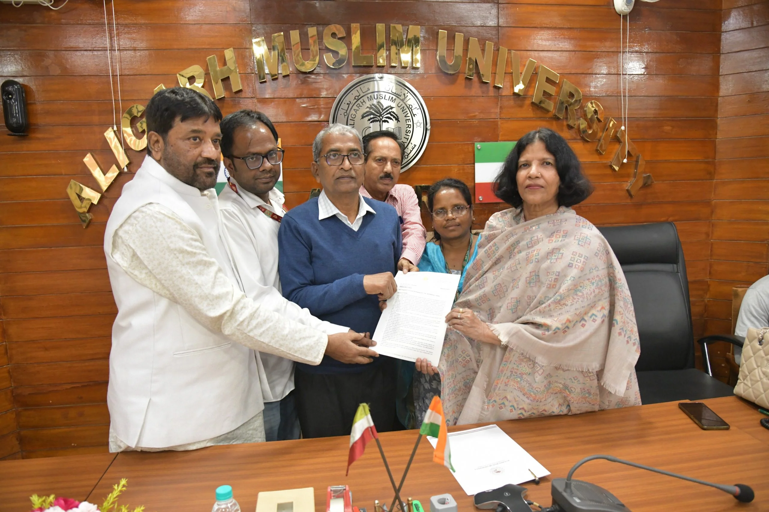 আলিগড় মুসলিম বিশ্ববিদ্যালয়ের মুর্শিদাবাদ ক্যাম্পাসের উন্নয়ন নিয়ে সরব তৃণমূলের পাঁচ সংসদ