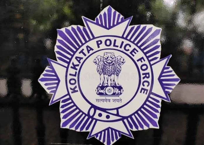 মহেশতলায় বসে আমেরিকায় সাইবার প্রতারণা! ভুয়ো কলসেন্টারে হানা, ৮ জনকে গ্রেফতার কলকাতা পুলিশের