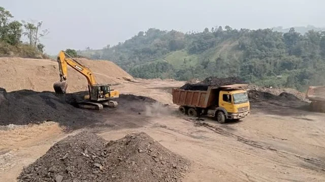 অসমে ২২০টি বেআইনি খনি বন্ধের উদ্যোগ, নিহতদের পরিবারকে ১০ লক্ষ করে ক্ষতিপূরণ