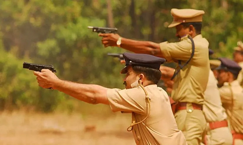 হামলার অভিযোগ, যুবককে লক্ষ্য করে পুলিশের গুলি